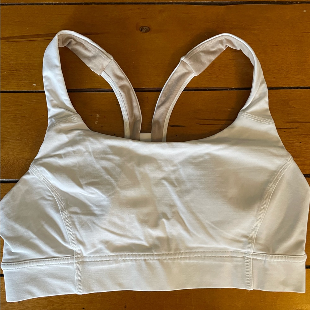 White lululemon sports bra excellent condition size 10